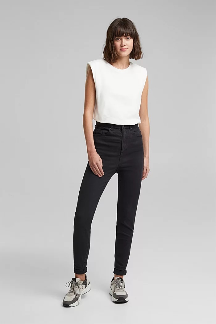super high-rise jeans with organic cotton - black