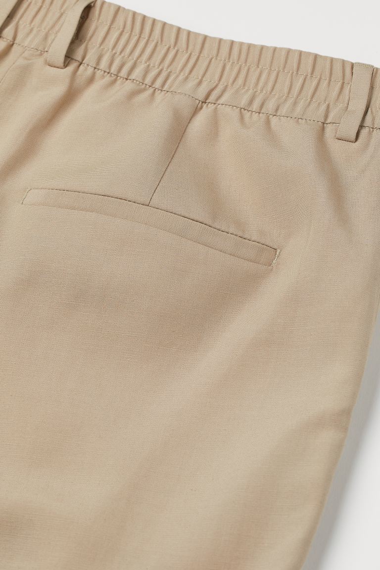 short slacks - beige